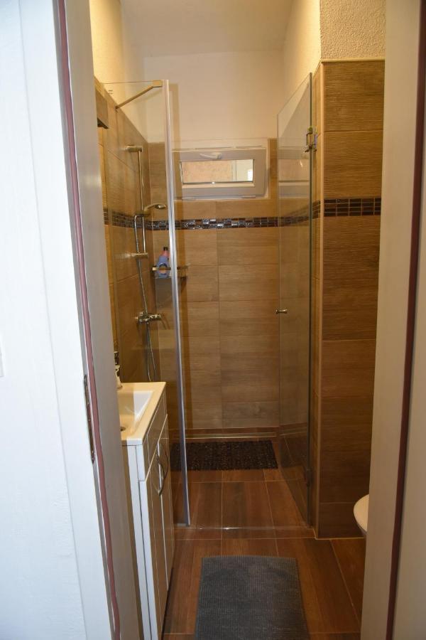 Rooms Bobic Licko Petrovo Selo Екстериор снимка